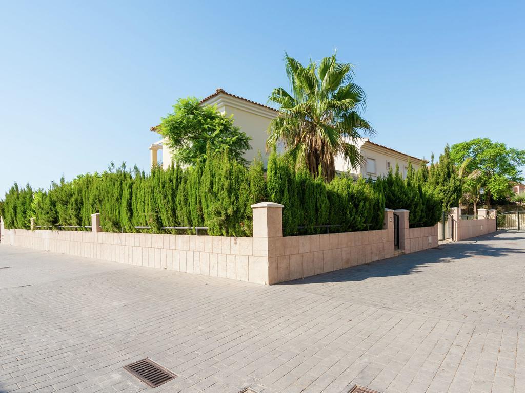 Belvilla By Oyo Villa Mosa Claire Banos y Mendigo Ngoại thất bức ảnh
