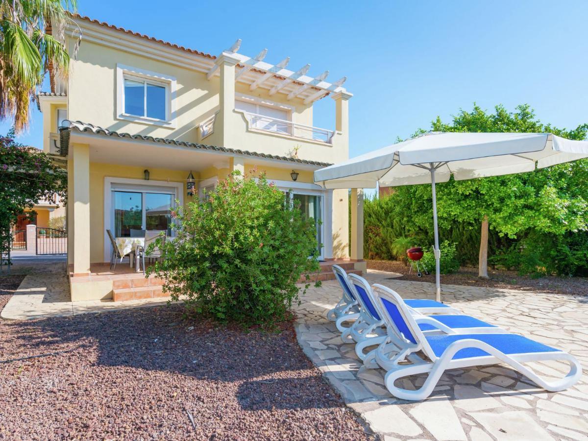 Belvilla By Oyo Villa Mosa Claire Banos y Mendigo Ngoại thất bức ảnh